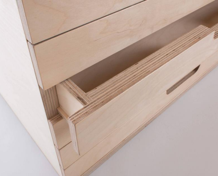 Plywood drawer corner